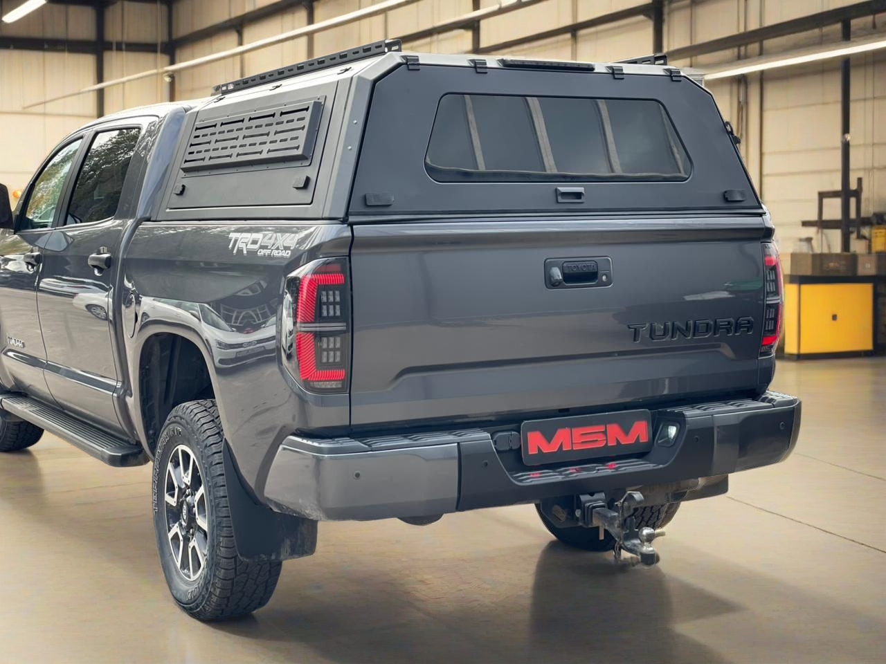 5465e9cf-fe63-4288-ab23-36676133866c Kунг экспедиционны 2 стекла Toyota Tundra 5.5 FT. 2мм 5465e9cf fe63 4288 ab23 36676133866c - МБМ МИР БОЛЬШИХ МАШИН MBMTECH